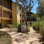 Appart. Vue Avec Piscine - Golfe De St Tropez 雷以桑布尔