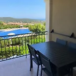 公寓 Appart. Vue Avec Piscine - Golfe De St Tropez 雷以桑布尔