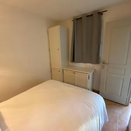 Appart. Vue Avec Piscine - Golfe De St Tropez Apartamento