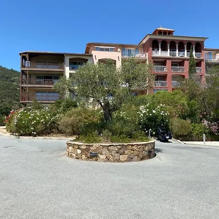 Appart. Vue Avec Piscine - Golfe De St Tropez *